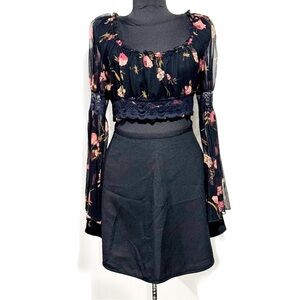 Umgee USA Black Circle Miniskirt,‎ Skater Skirt, Excellent Condition size Medium